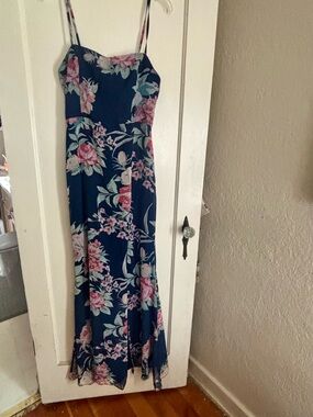 Lulu's Navy Floral Spaghetti-Strap Maxi Dress